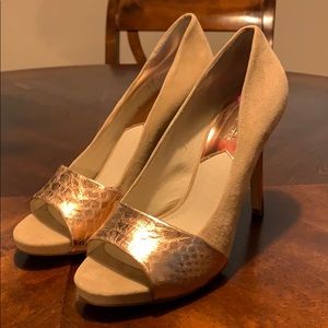 Michael Kors - Camel/Rose Gold Peep Toe Pumps